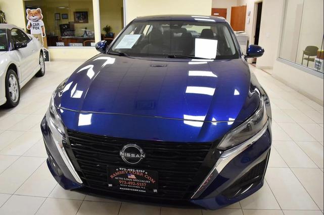 Photo of 2023 Deep Blue Pearl Nissan Altima