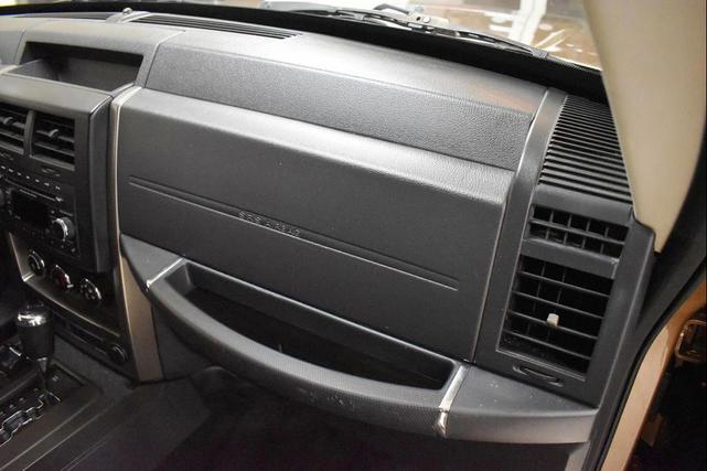 Photo of 2012 Canyon Brown Pearlcoat Jeep Liberty