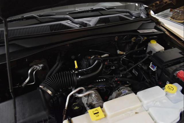 Photo of 2012 Canyon Brown Pearlcoat Jeep Liberty