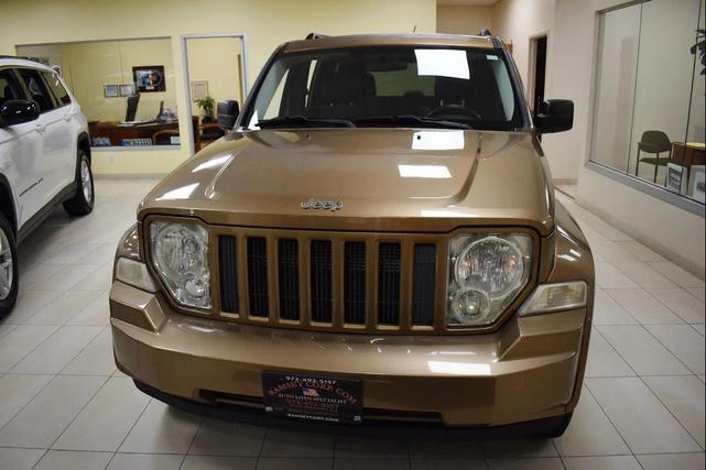Photo of 2012 Canyon Brown Pearlcoat Jeep Liberty