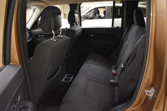 Photo of 2012 Canyon Brown Pearlcoat Jeep Liberty