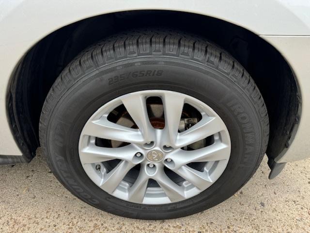 Photo of 2013 Liquid Platinum Metallic INFINITI JX35