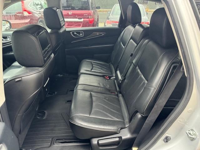 Photo of 2013 Liquid Platinum Metallic INFINITI JX35