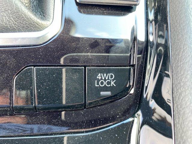 Photo of 2025 Diamond Black Jeep Compass