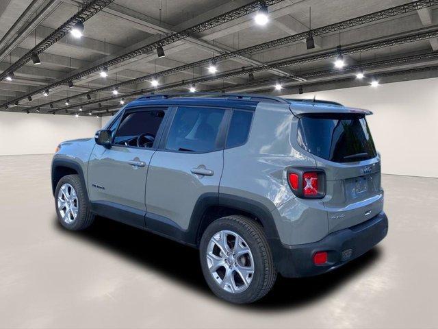 Photo of 2022 Sting Gray Clearcoat Jeep Renegade