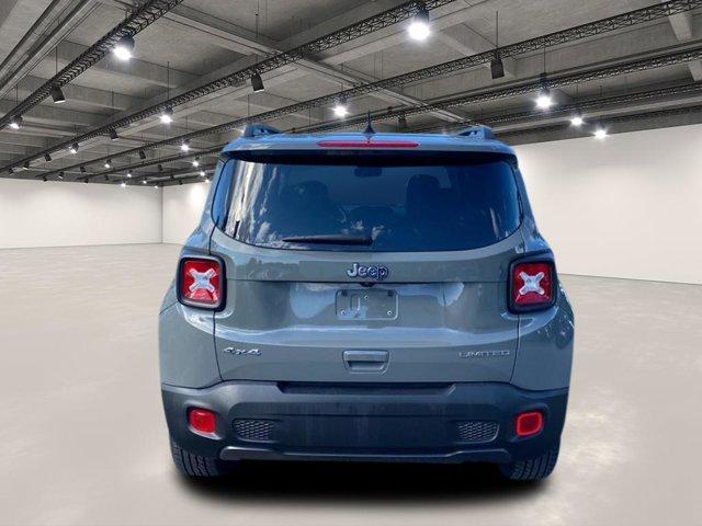 Photo of 2022 Sting Gray Clearcoat Jeep Renegade