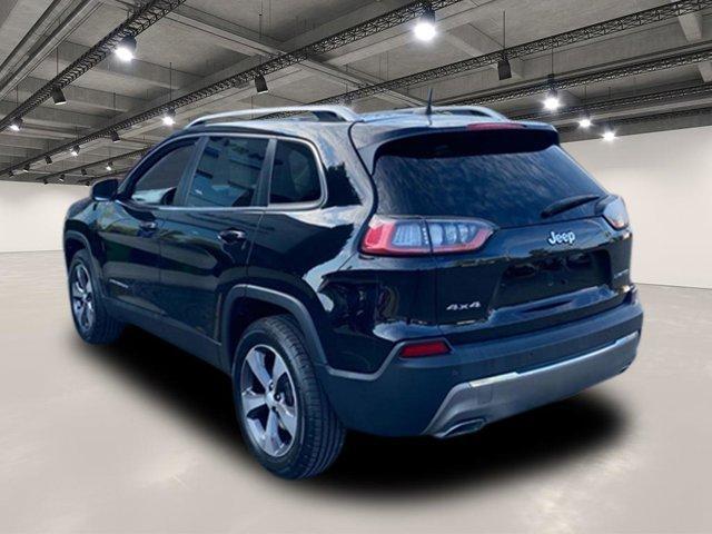 Photo of 2019 Diamond Black Jeep Cherokee