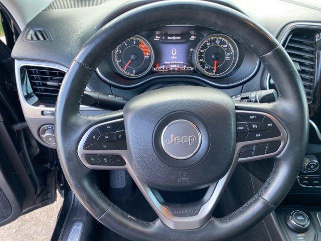 Photo of 2019 Diamond Black Jeep Cherokee