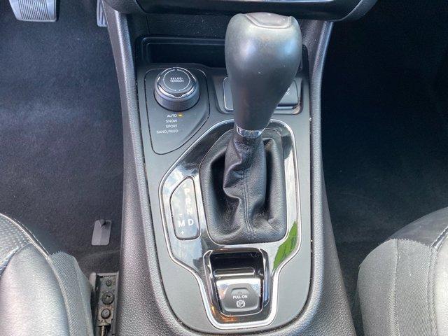 Photo of 2019 Diamond Black Jeep Cherokee