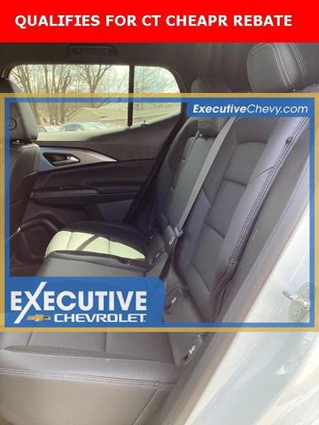 Photo of 2024 Summit White Chevrolet Equinox EV