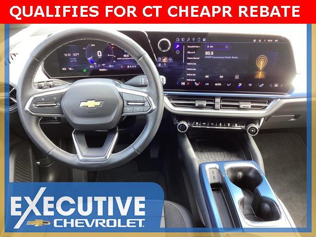 Photo of 2024 Summit White Chevrolet Equinox EV