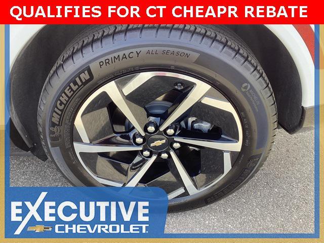 Photo of 2024 Summit White Chevrolet Equinox EV