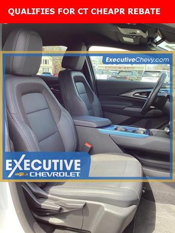 Photo of 2024 Summit White Chevrolet Equinox EV