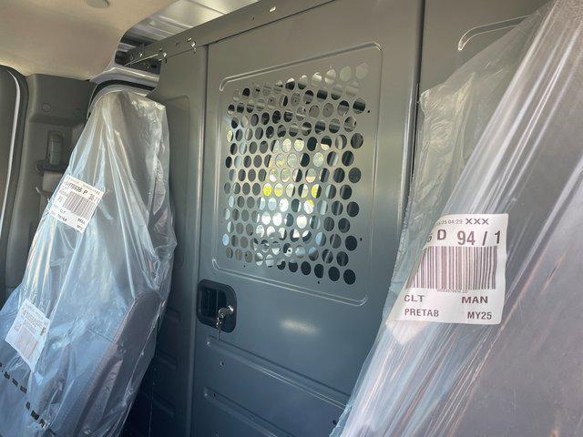 Photo of 2025 Summit White Chevrolet Express 3500
