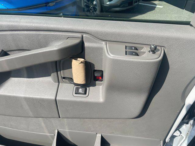 Photo of 2025 Summit White Chevrolet Express 3500