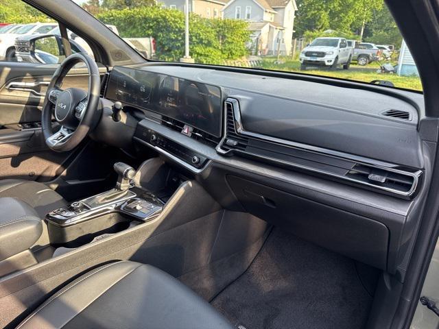 Photo of 2023 Jungle Green Kia Sportage