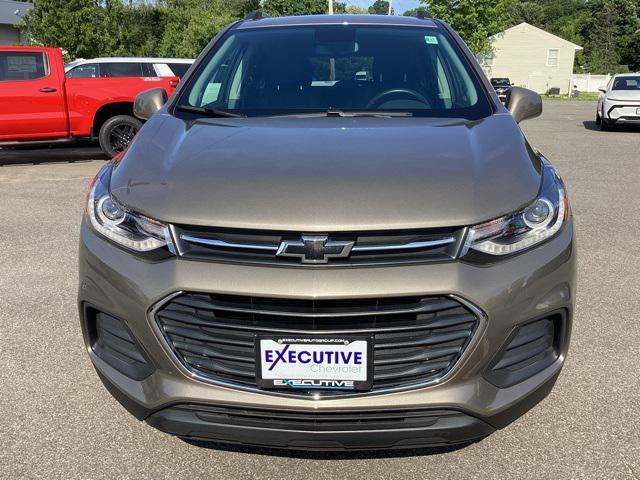 Photo of 2022 Stone Gray Metallic Chevrolet Trax