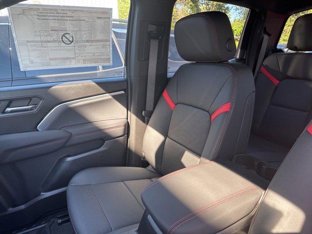 Photo of 2025 Radiant Red Tintcoat Chevrolet Colorado