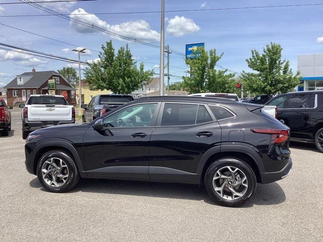 Photo of 2025 Mosaic Black Metallic Chevrolet Trax