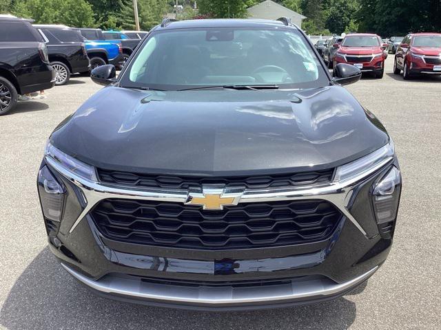 Photo of 2025 Mosaic Black Metallic Chevrolet Trax