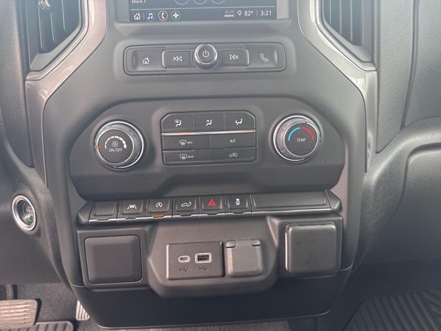 Photo of 2022 Black Chevrolet Silverado 1500