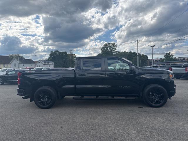 Photo of 2022 Black Chevrolet Silverado 1500