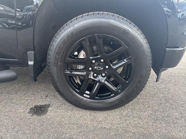Photo of 2022 Black Chevrolet Silverado 1500