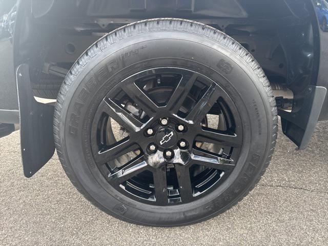 Photo of 2022 Black Chevrolet Silverado 1500