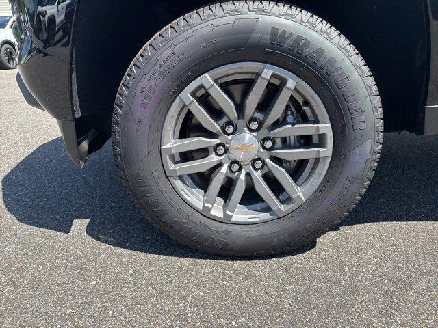Photo of 2025 Black Chevrolet Colorado