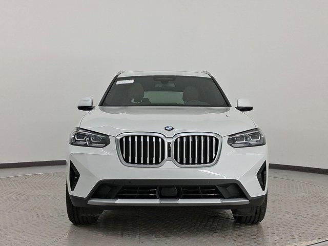 Photo of 2023 Mineral White Metallic BMW X3