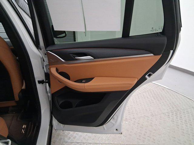Photo of 2023 Mineral White Metallic BMW X3