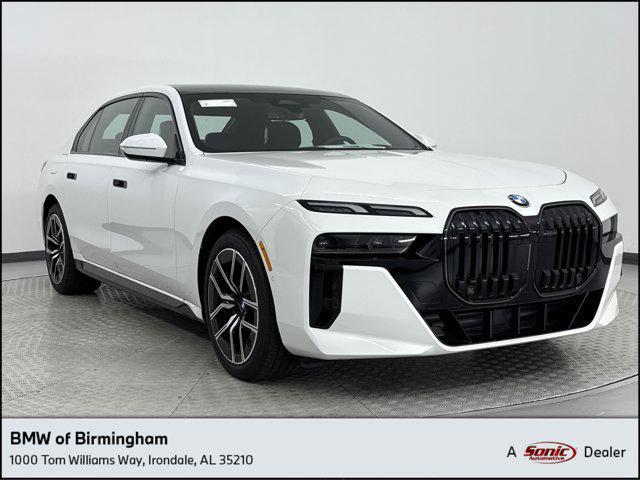 2025 BMW 740