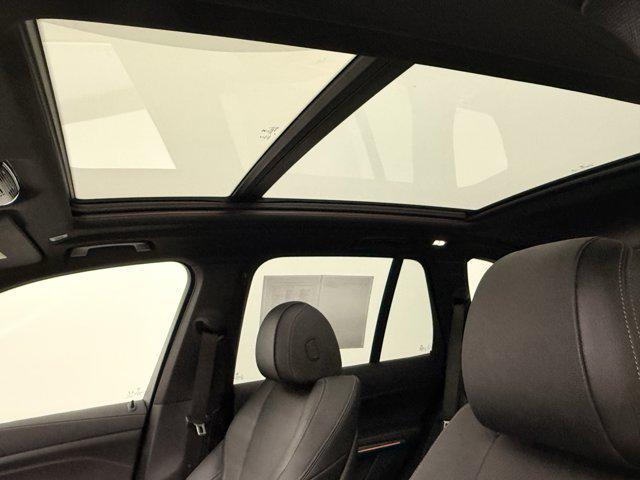 Photo of 2022 Dark Graphite Metallic BMW X5