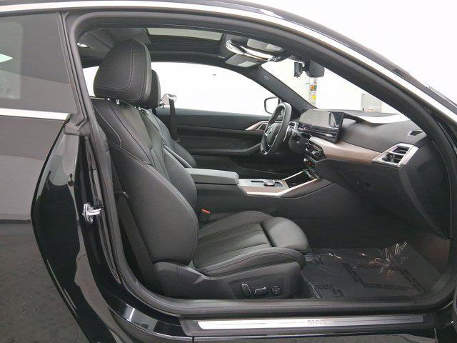 Photo of 2025 Black BMW 430