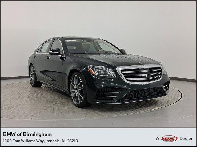 Photo of 2018 Emerald Green Metallic Mercedes-Benz S-Class