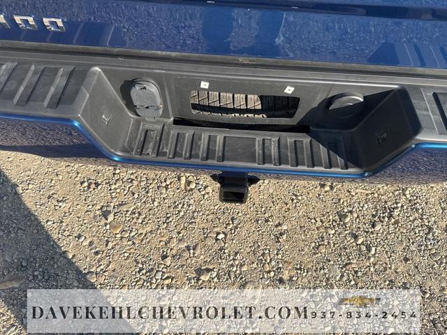 Photo of 2017 Deep Ocean Blue Metallic Chevrolet Silverado 1500