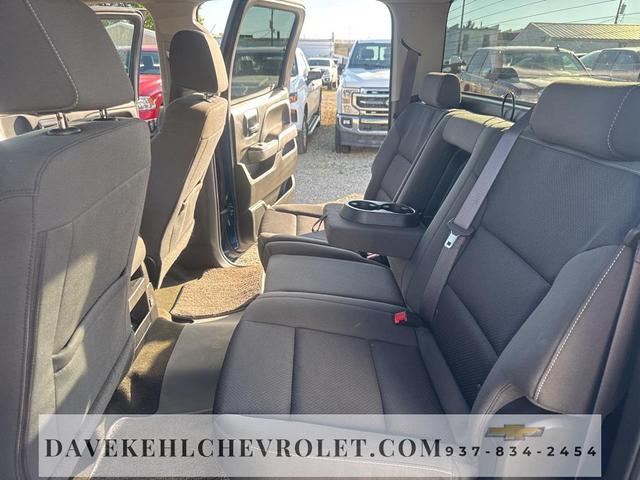 Photo of 2017 Deep Ocean Blue Metallic Chevrolet Silverado 1500