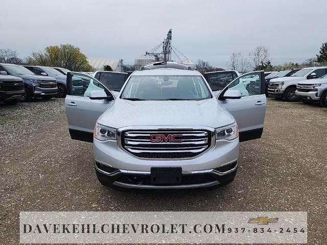 Photo of 2017 Quicksilver Metallic GMC Acadia