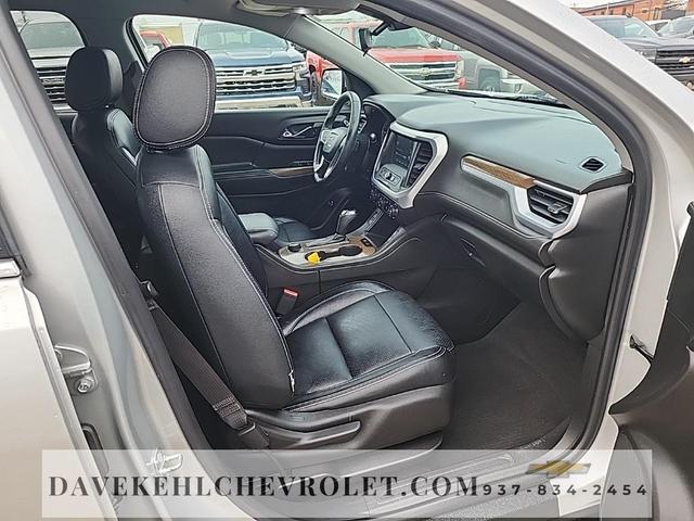 Photo of 2017 Quicksilver Metallic GMC Acadia