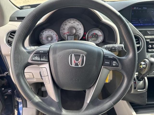 Photo of 2013 Obsidian Blue Pearl Honda Pilot