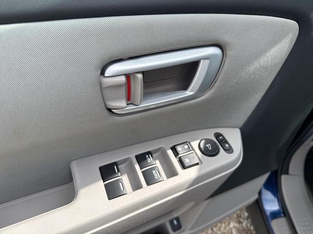 Photo of 2013 Obsidian Blue Pearl Honda Pilot