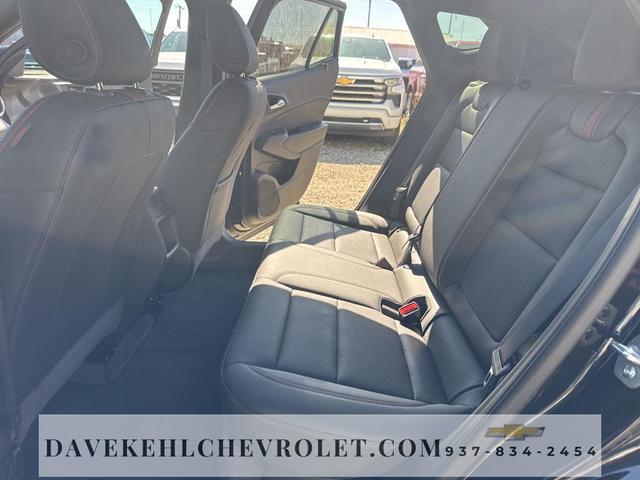 Photo of 2025 Mosaic Black Metallic Chevrolet Trax