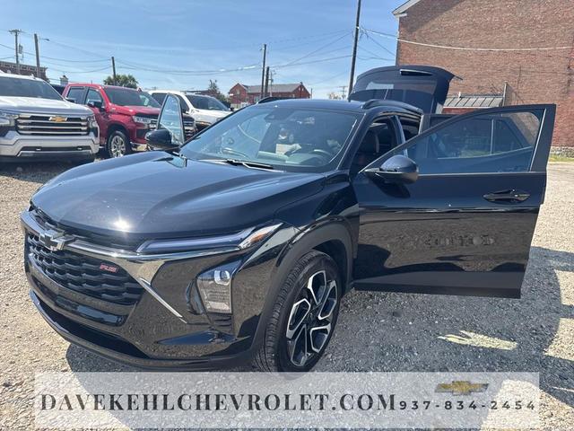 Photo of 2025 Mosaic Black Metallic Chevrolet Trax