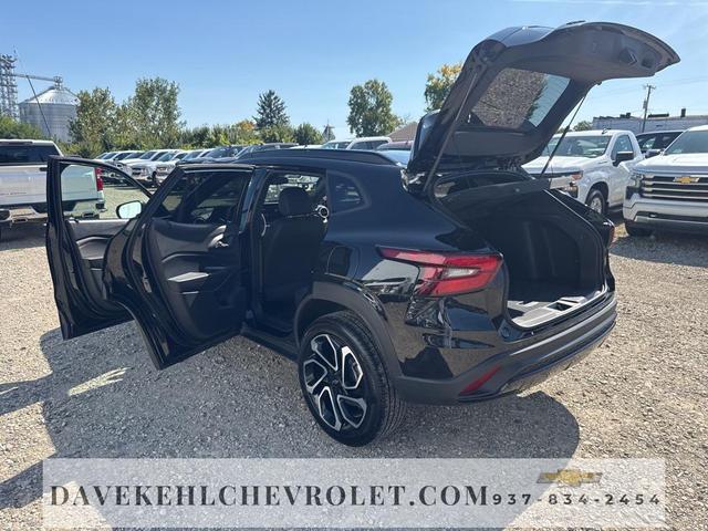 Photo of 2025 Mosaic Black Metallic Chevrolet Trax