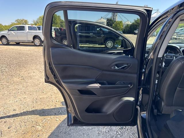 Photo of 2022 Ebony Twilight Metallic GMC Acadia