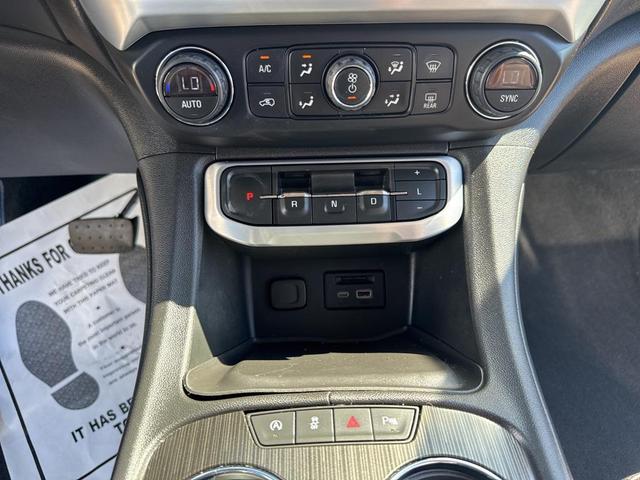 Photo of 2022 Ebony Twilight Metallic GMC Acadia