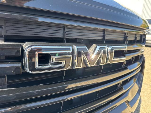 Photo of 2022 Ebony Twilight Metallic GMC Acadia