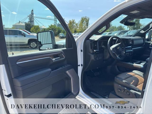 Photo of 2024 Summit White Chevrolet Silverado 2500