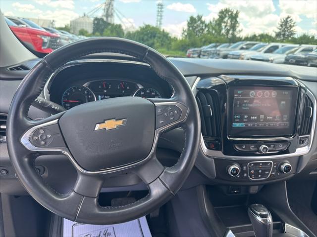 Photo of 2018 Summit White Chevrolet Traverse