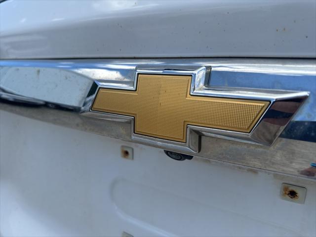 Photo of 2018 Summit White Chevrolet Traverse